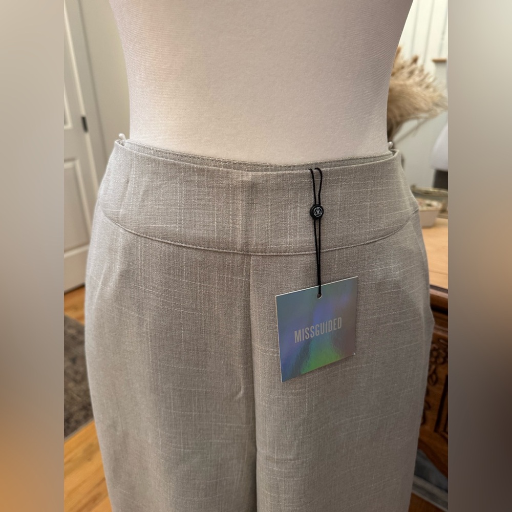 🆕 NWT MISSGUIDED Wide Leg Side-Zip Cropped Trouser • Gray • XS - Picture 3 of 16